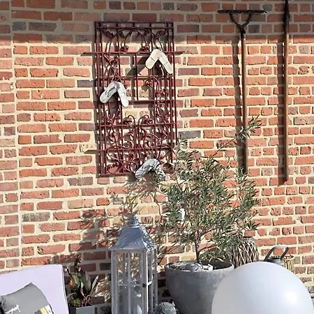 Au Coeur De La Lys Bed & Breakfast 3*