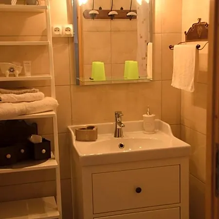 Au Coeur De La Lys Bed & Breakfast 3*
